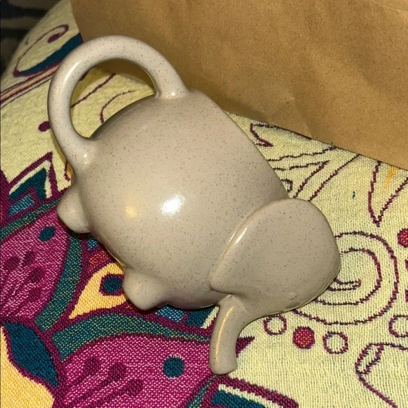 NWT Elephant Mug Gray Sculptural Urban Outfitters - Picture 6 of 9